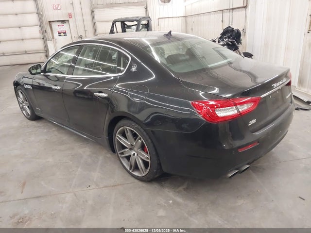 2017 MASERATI QUATTROPORTE ZAM56RRL0H1204840 Photo 2
