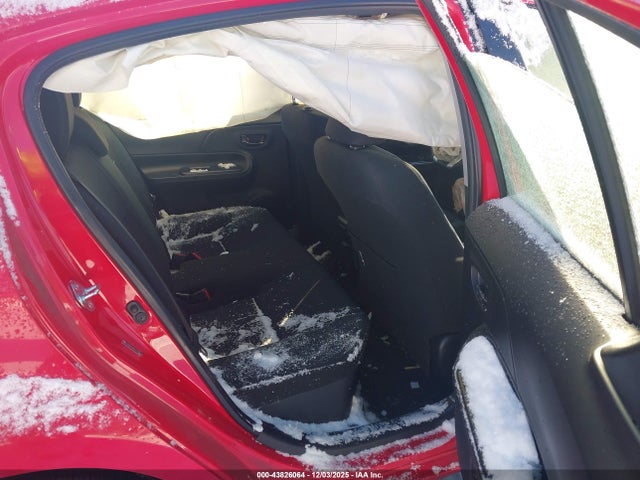 JTDKDTB35G1132858 Toyota Prius C Two