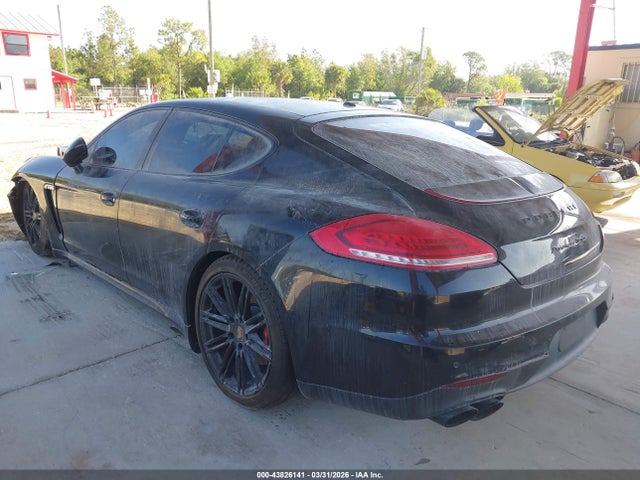 2015 PORSCHE PANAMERA WP0AC2A78FL070114 Photo 2