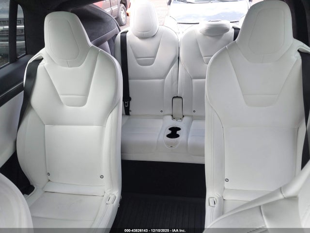 2017 TESLA MODEL X 5YJXCBE26HF039250 Photo 7