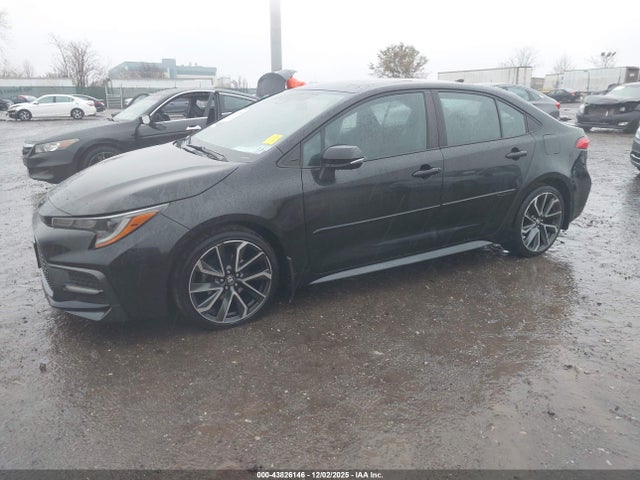 Toyota COROLLA SE 2020 5YFP4RCE3LP036757 Image 2