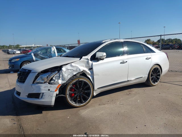 2016 CADILLAC XTS 2G61P5S36G9210920 Photo 1