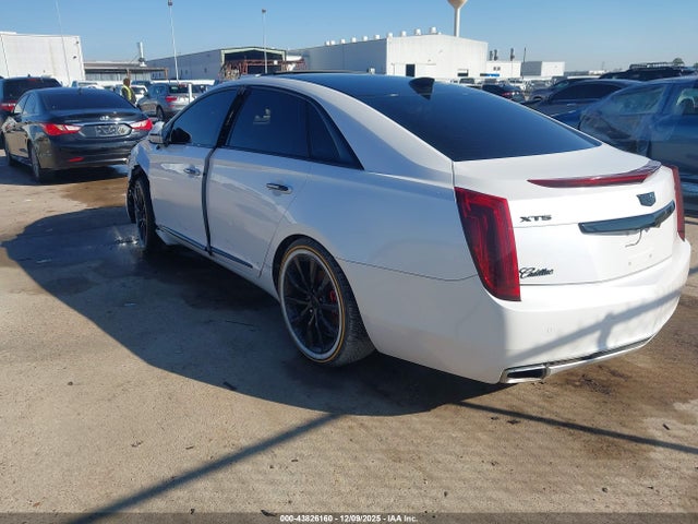 2016 CADILLAC XTS 2G61P5S36G9210920 Photo 2