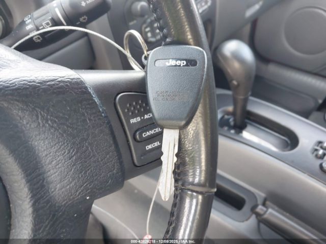 2005 JEEP LIBERTY 1J4GK48K85W533993 Photo 10