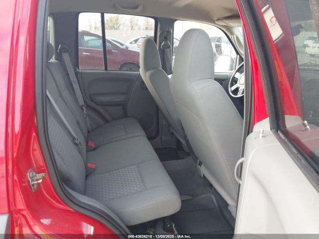 2005 JEEP LIBERTY 1J4GK48K85W533993 Photo 7