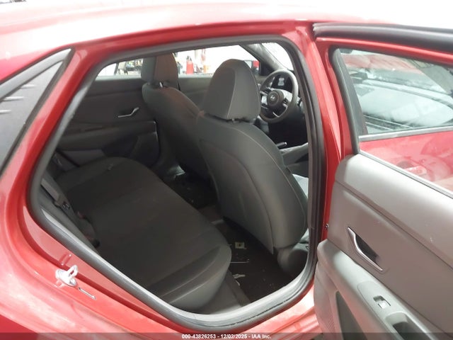 Hyundai ELANTRA SEL 2021 5NPLM4AG2MH048516 Image 8