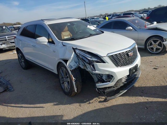 2021 CADILLAC XT5 1GYKNDRS7MZ171670 Photo 0