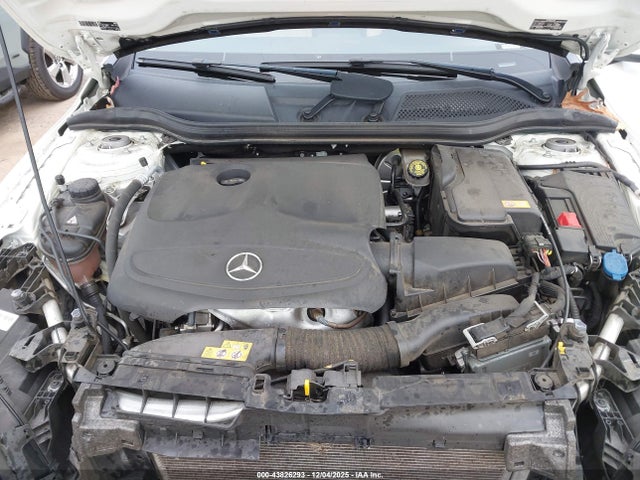 WDCTG4GB2GJ204966 Mercedes-Benz Gla 250 4matic