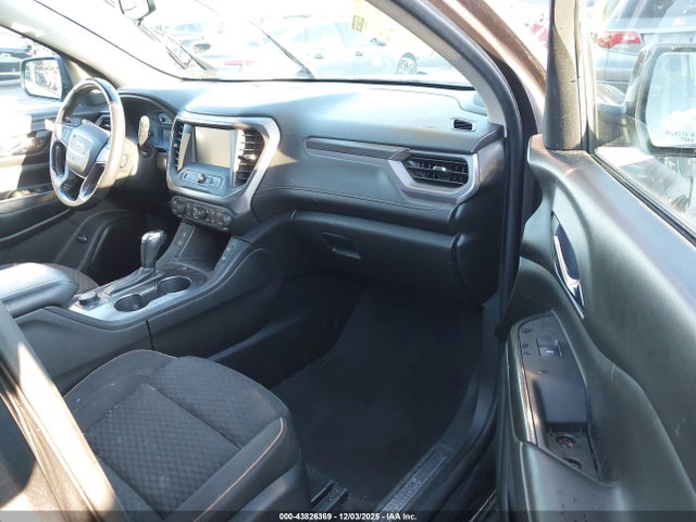 1GKKNTLS9HZ223075 GMC Acadia Sle-2