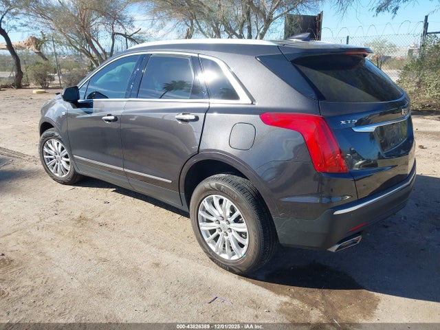 2019 CADILLAC XT5 1GYKNARS7KZ154492 Photo 2