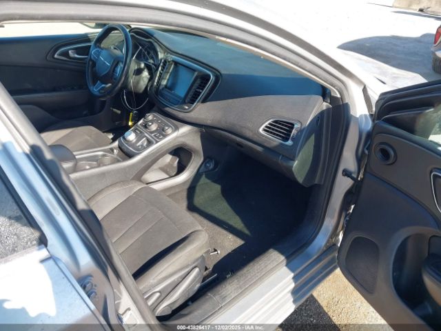 2016 CHRYSLER 200 1C3CCCAB4GN162608 Photo 4