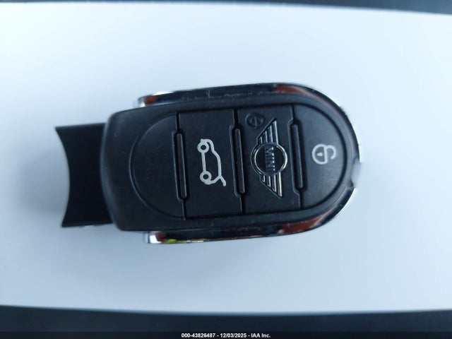 2024 MINI CONVERTIBLE WMW43DL05R3R62282 Photo 10