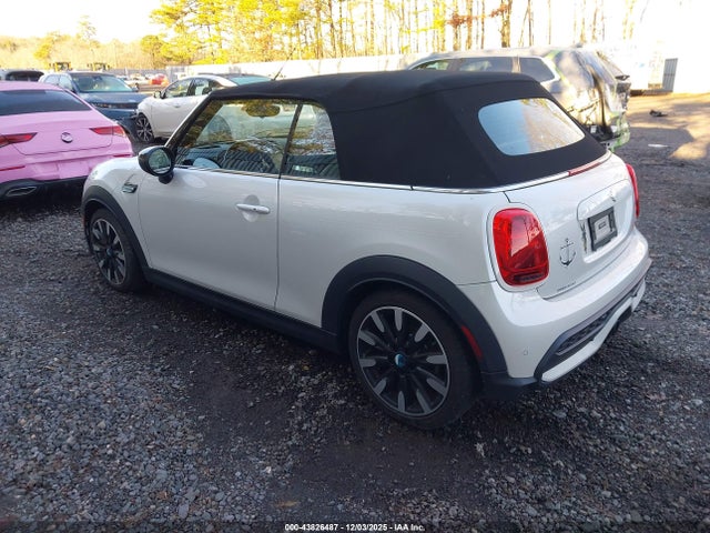2024 MINI CONVERTIBLE WMW43DL05R3R62282 Photo 2