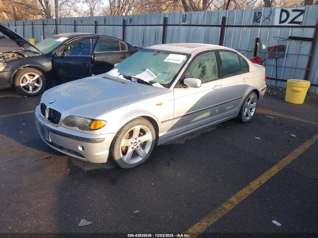 2005 Bmw 325i მანქანა იყიდება აუქციონზე, vin: WBAET374X5NJ90498, აუქციონის ნომერი: 43826538