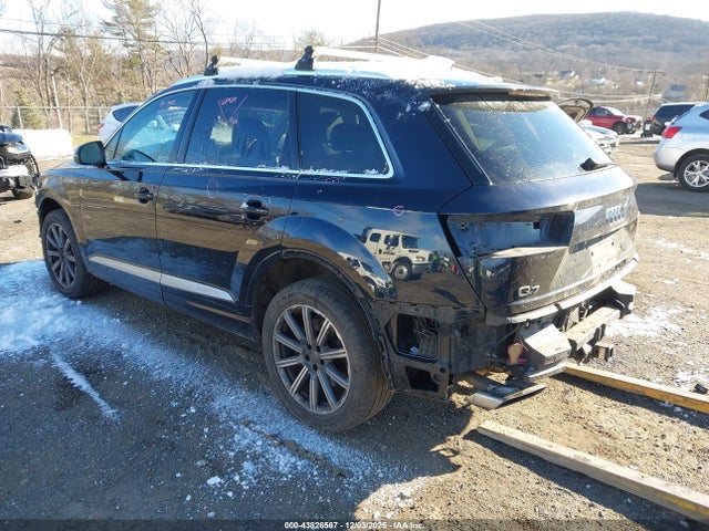 2017 AUDI Q7 WA1LAAF70HD049251 Photo 2