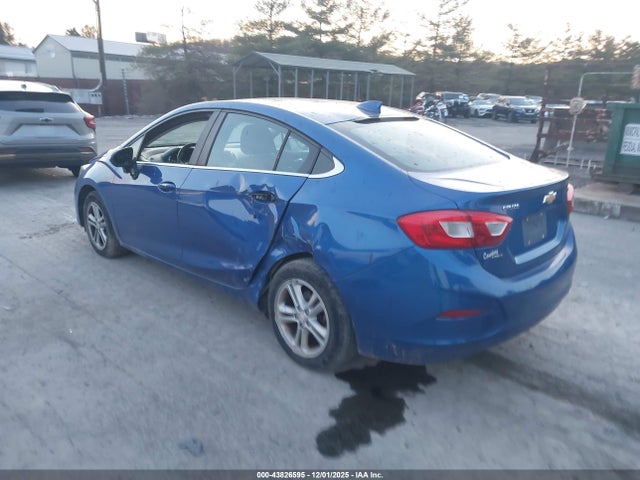 2016 CHEVROLET CRUZE 1G1BE5SM8G7322726 Photo 2
