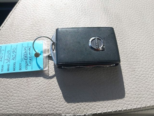 2017 VOLVO XC90 YV4A22PK3H1132562 Photo 10