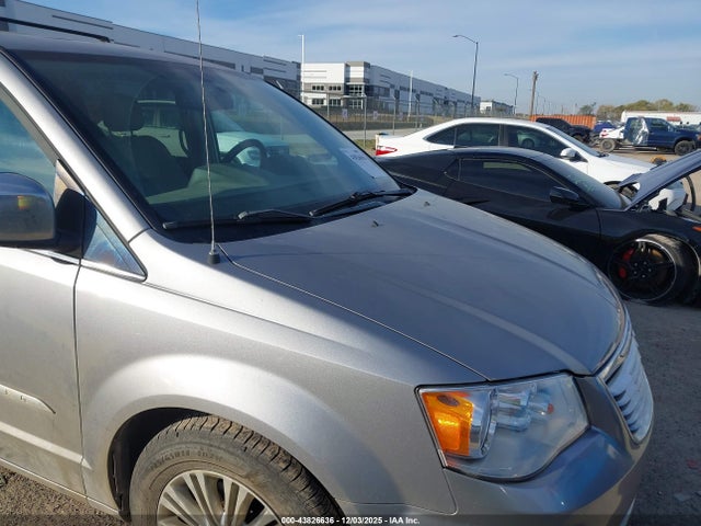 2016 CHRYSLER TOWN & COUNTRY 2C4RC1CG2GR129287 Photo 5