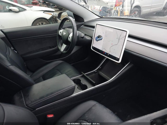 2018 TESLA MODEL 3 5YJ3E1EA6JF007849 Photo 4