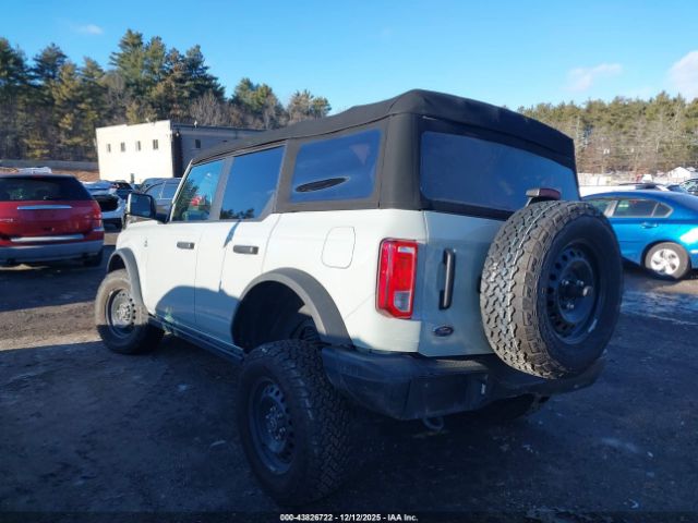 2022 FORD BRONCO 1FMDE5BH5NLB88468 Photo 2
