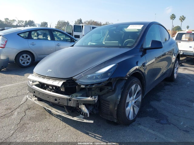 2024 TESLA MODEL Y 7SAYGDED7RF092209 Photo 1