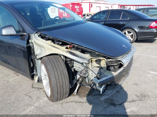 2024 TESLA MODEL Y 7SAYGDED7RF092209 Photo 5
