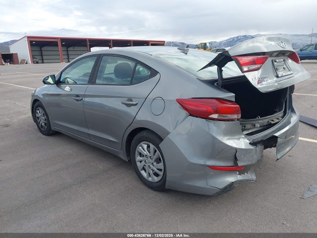 KMHD74LFXHU408719 Hyundai ELANTRA SE