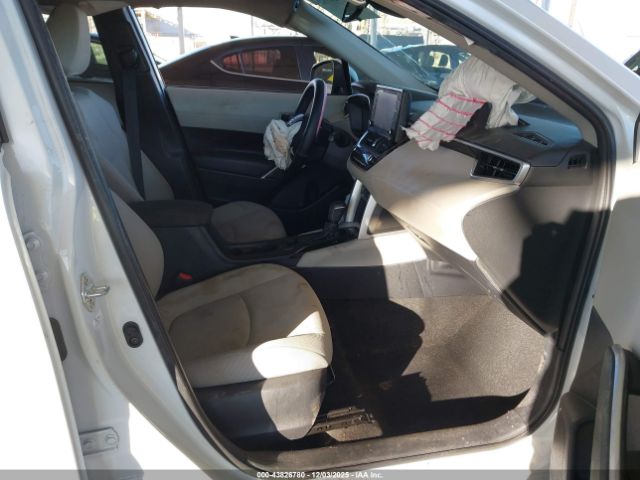 2022 TOYOTA COROLLA CROSS 7MUCAAAG9NV004571 Photo 4