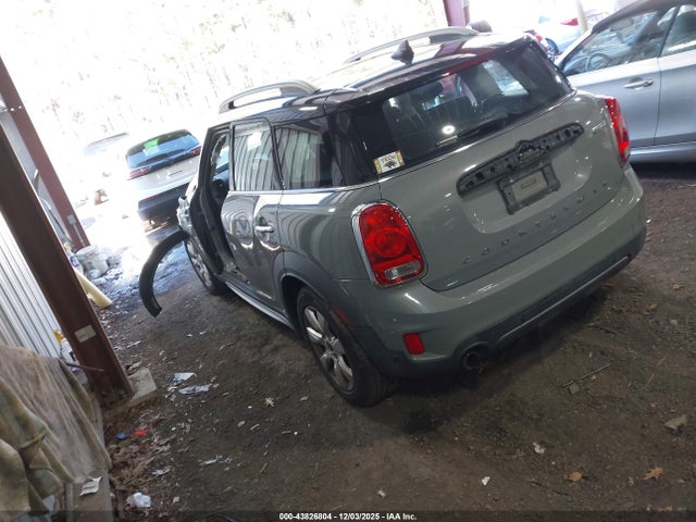2017 MINI COUNTRYMAN WMZYV5C30H3E01245 Photo 2