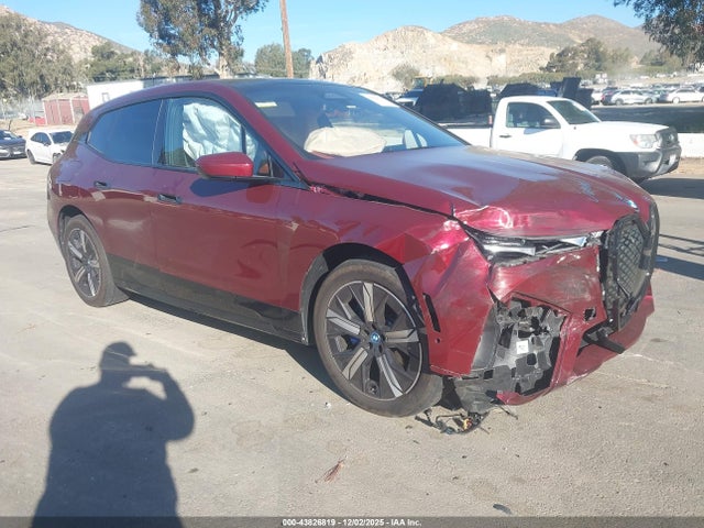 2022 BMW IX WB523CF08NCK51519