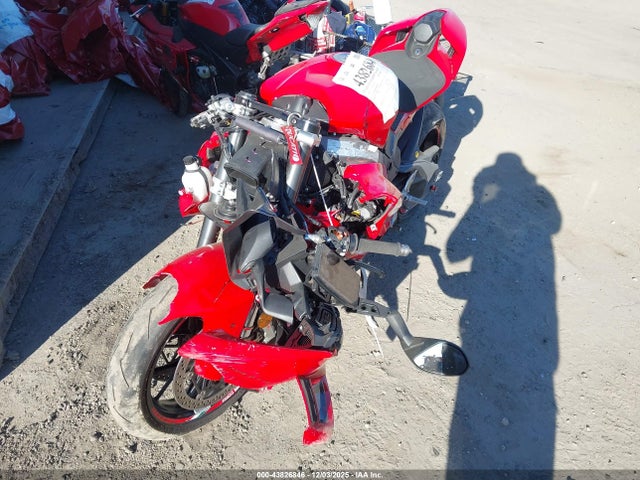 Ducati Panigale V4/v4s 2025 ZDMDAG6W0SB003253 Image 2