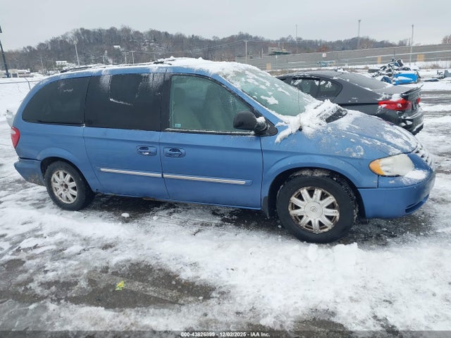 2007 Chrysler Town & Country Touring მანქანა იყიდება აუქციონზე, vin: 2A8GP54L47R311001, აუქციონის ნომერი: 43826899