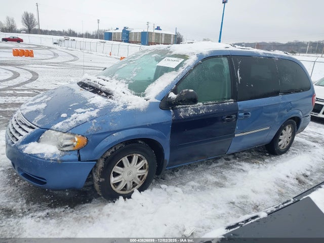 2007 Chrysler Town & Country Touring მანქანა იყიდება აუქციონზე, vin: 2A8GP54L47R311001, აუქციონის ნომერი: 43826899
