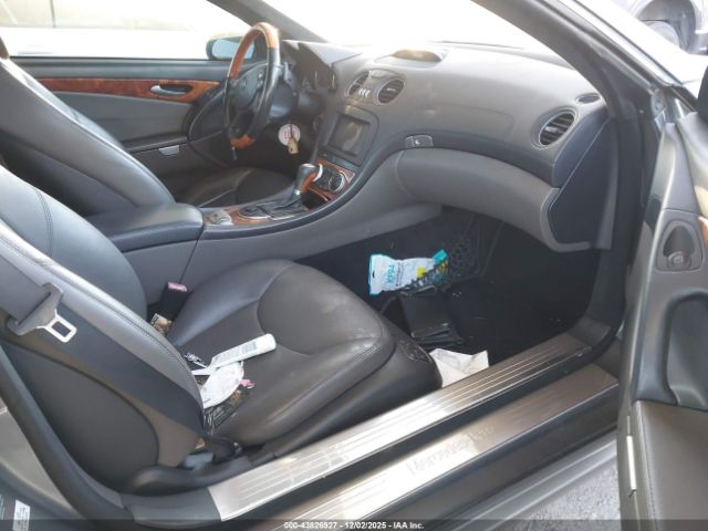 2007 MERCEDES-BENZ SL 550 WDBSK71FX7F131392 Photo 4