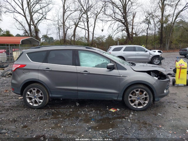 1FMCU0GX8EUA57823 Ford ESCAPE SE