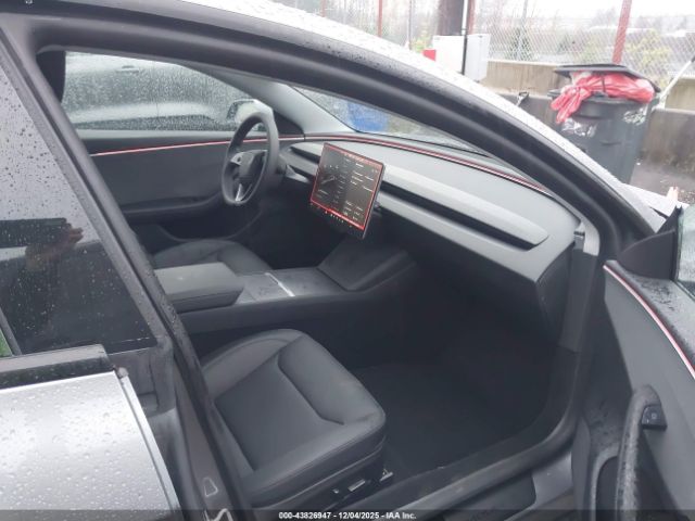 2025 TESLA MODEL 3 5YJ3E1EA8SF930500 Photo 4