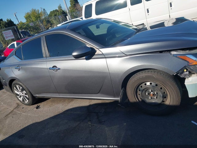 1N4BL4BVXLC247132 Nissan Altima S Fwd