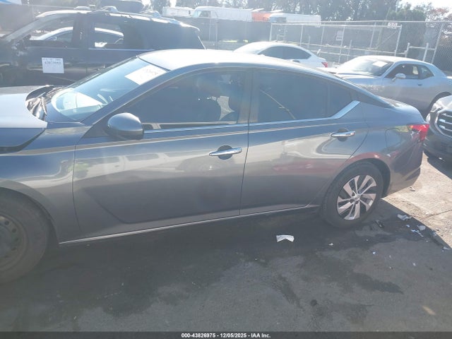 1N4BL4BVXLC247132 Nissan Altima S Fwd