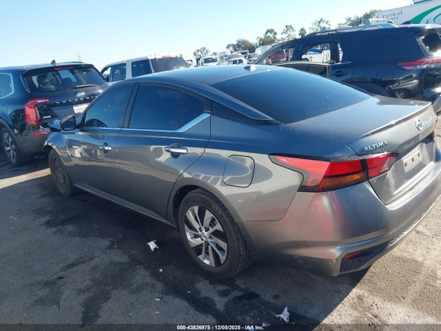 1N4BL4BVXLC247132 Nissan Altima S Fwd
