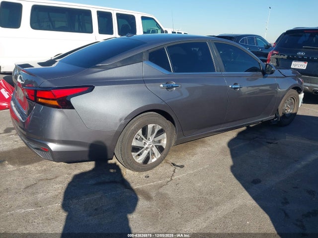 1N4BL4BVXLC247132 Nissan Altima S Fwd