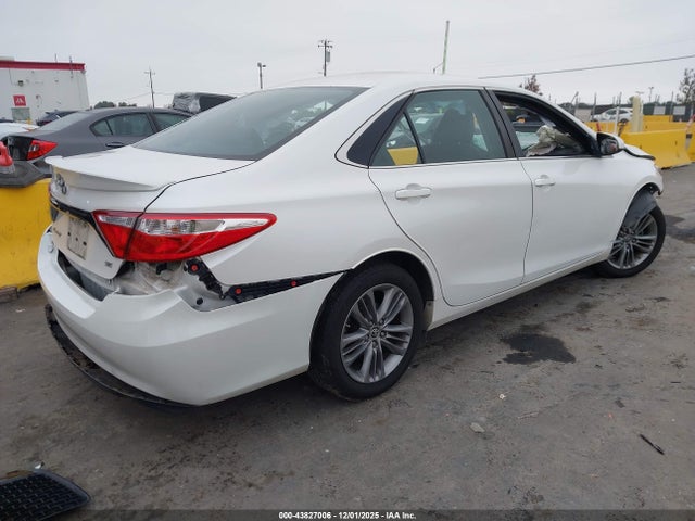 4T1BF1FK1FU102118 Toyota CAMRY SE