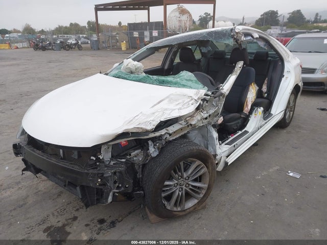 4T1BF1FK1FU102118 Toyota CAMRY SE