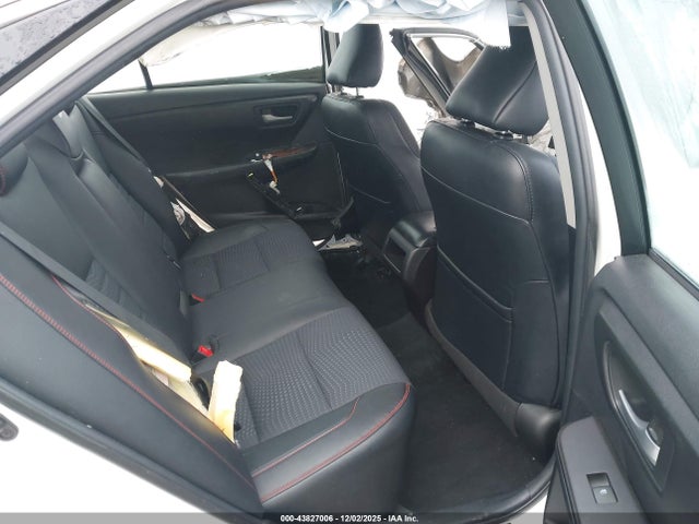 4T1BF1FK1FU102118 Toyota CAMRY SE