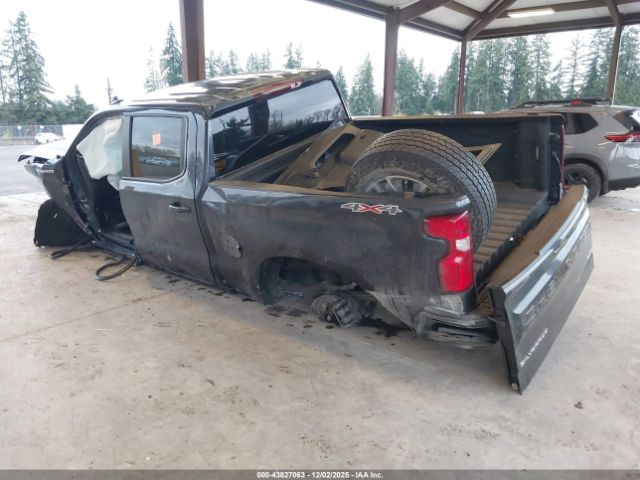 2021 CHEVROLET SILVERADO 1500 1GCUYEED3MZ391567 Photo 2