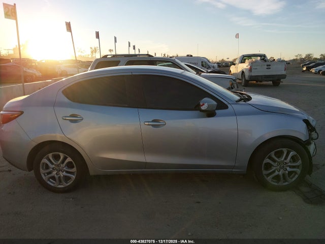 3MYDLBYV6HY189468 Toyota YARIS IA