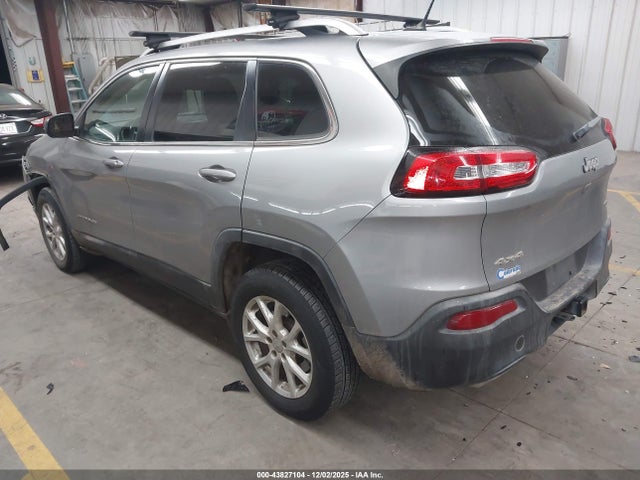 1C4PJMCS3FW788214 Jeep Cherokee Latitude