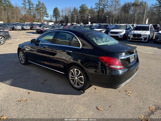 2016 MERCEDES-BENZ C 300 55SWF4KB4GU108114 Photo 2