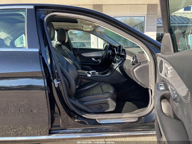 2016 MERCEDES-BENZ C 300 55SWF4KB4GU108114 Photo 4