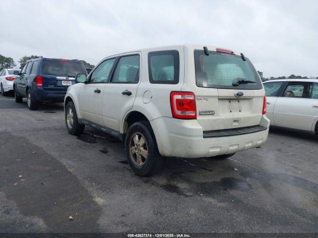 2012 FORD ESCAPE 1FMCU0C7XCKC27615 Photo 2