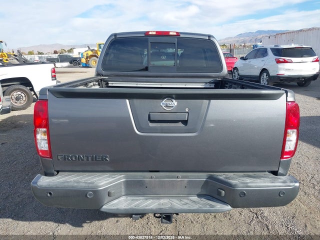 1N6AD0ER8JN738260 Nissan Frontier Sv
